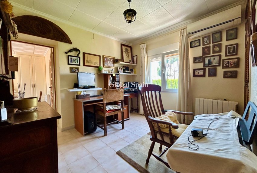 Revente - VILLA -
EL CHAPARRAL - Inland