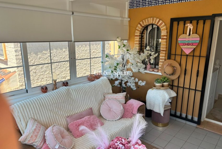 Revente - VILLA -
EL RASO - Costa Blanca