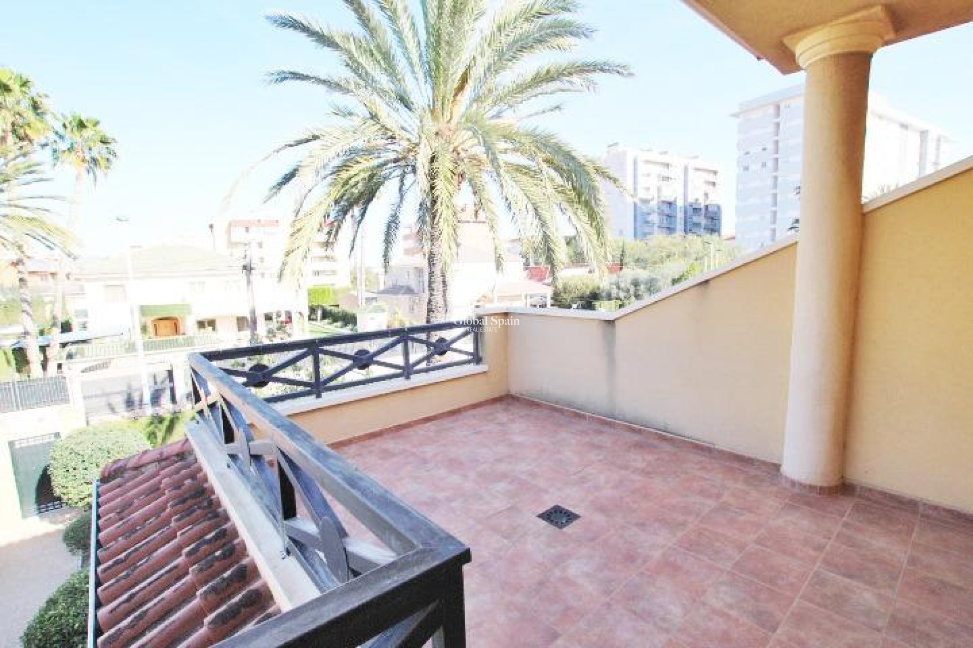 Revente - VILLA -
ELCHE - Altabix