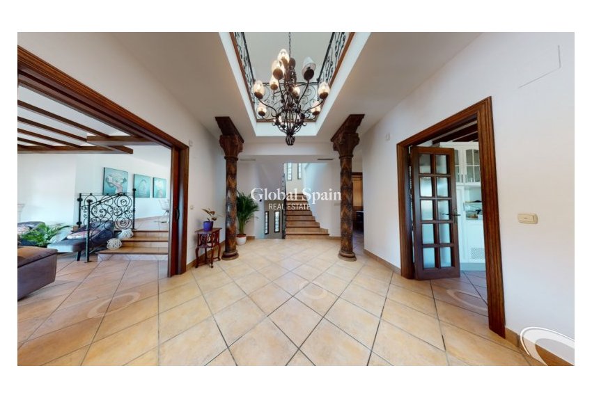 Revente - VILLA -
ELCHE - Costa Blanca