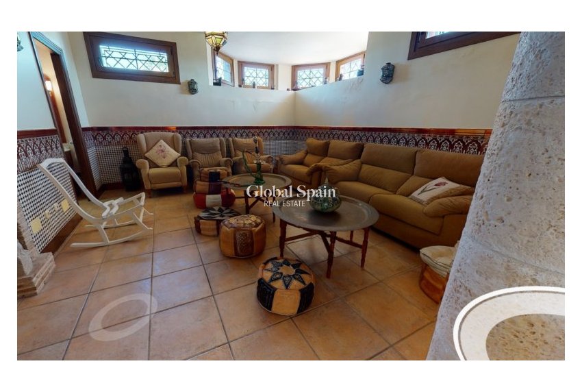 Revente - VILLA -
ELCHE - Costa Blanca