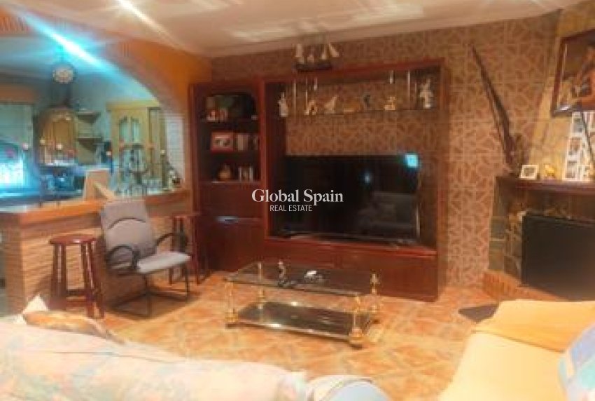 Revente - VILLA -
ELCHE - Costa Blanca