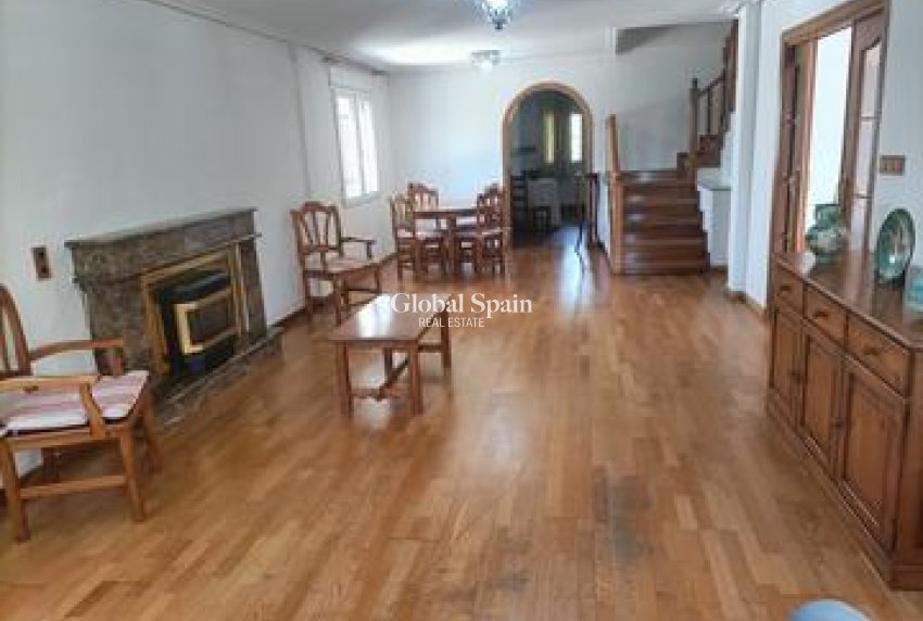 Revente - VILLA -
ELCHE - Costa Blanca