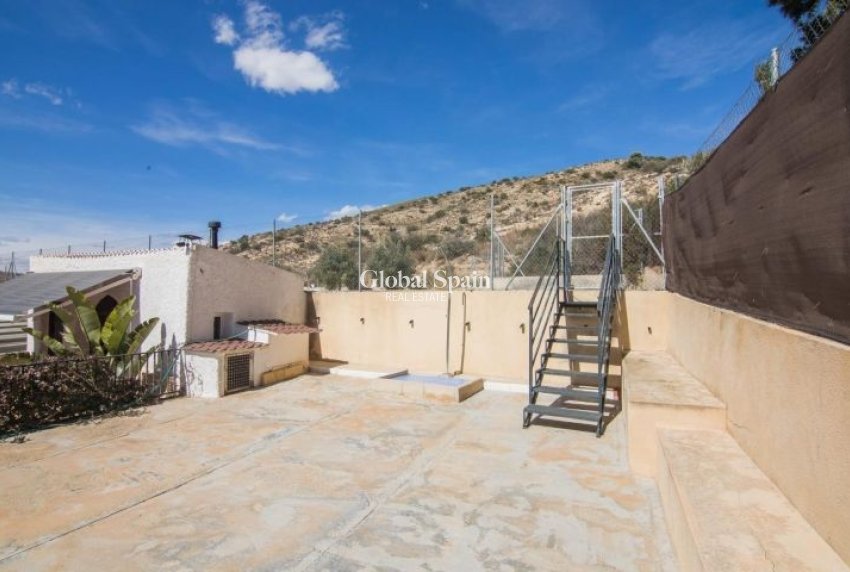 Revente - VILLA -
ELCHE - Costa Blanca