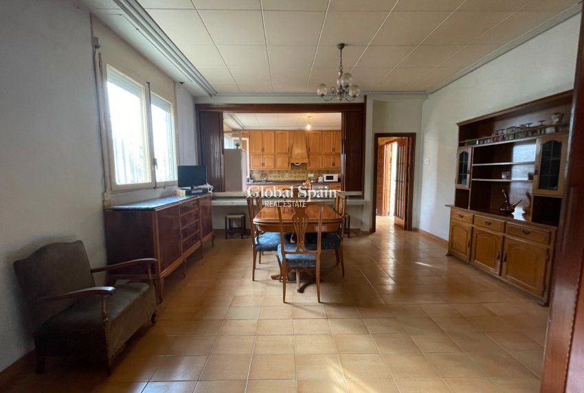 Revente - VILLA -
ELCHE - Costa Blanca