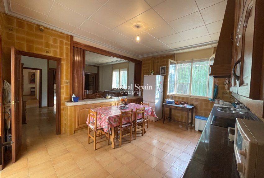 Revente - VILLA -
ELCHE - Costa Blanca