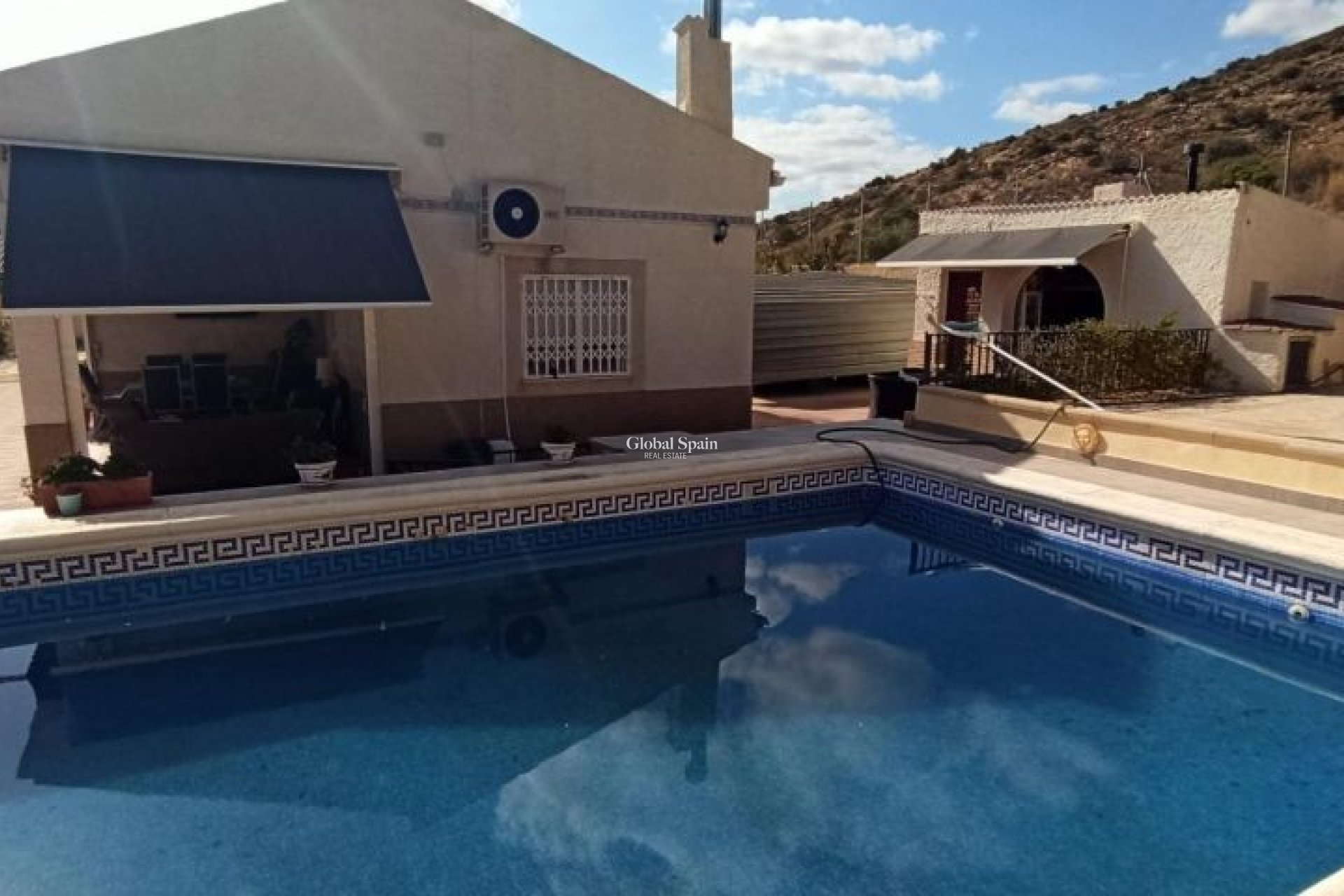 Revente - VILLA -
ELCHE - Costa Blanca