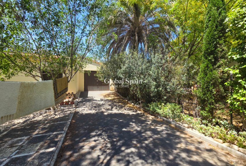 Revente - VILLA -
ELCHE - Costa Blanca