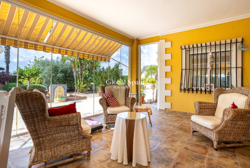 Revente - VILLA -
ELCHE - Costa Blanca