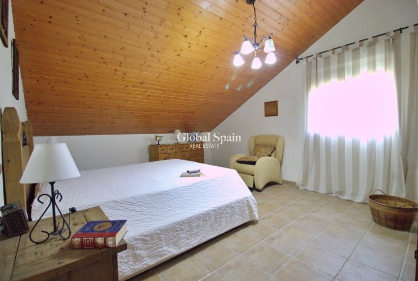 Revente - VILLA -
ELCHE - Valverde