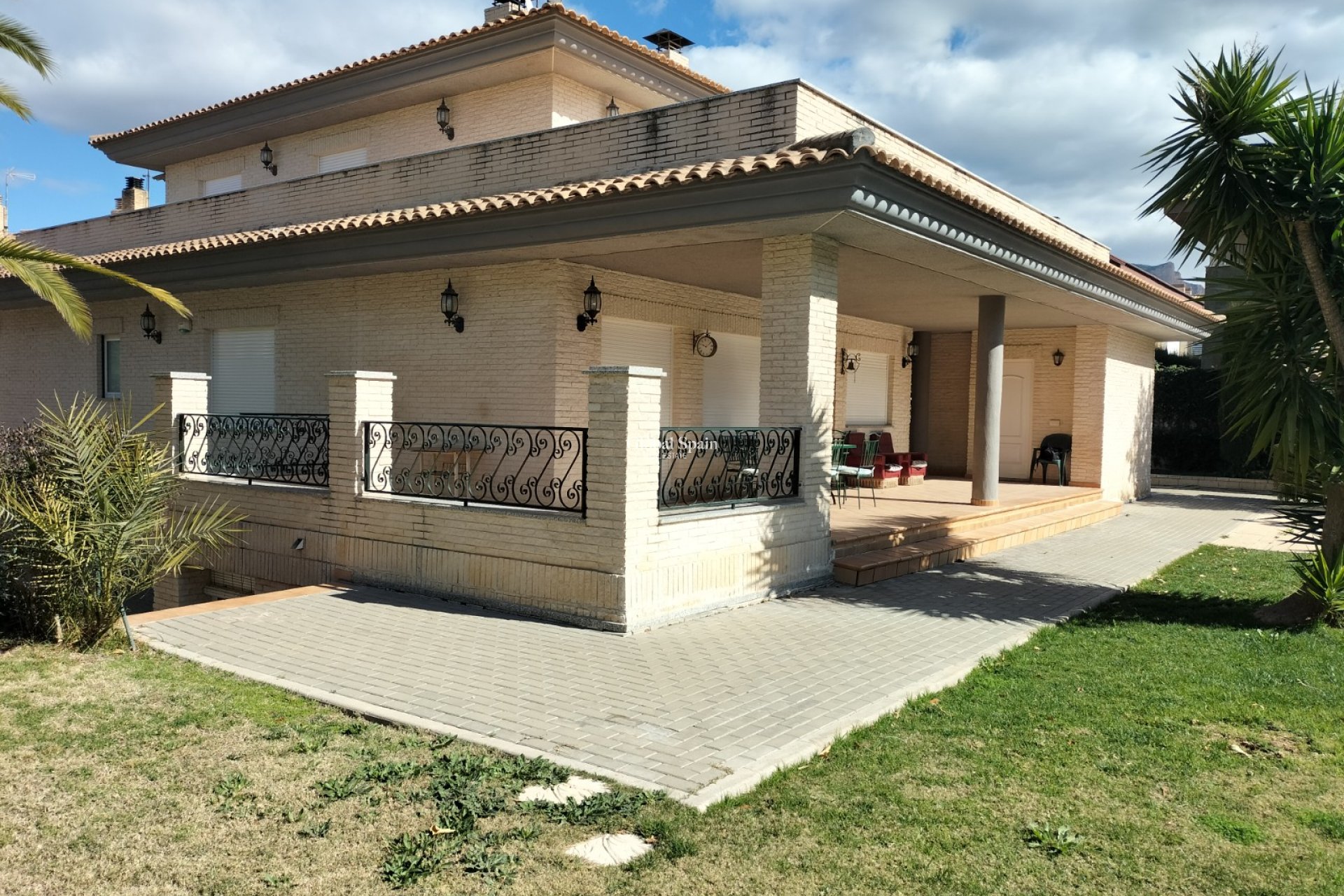 Revente - VILLA -
ELDA - Inland