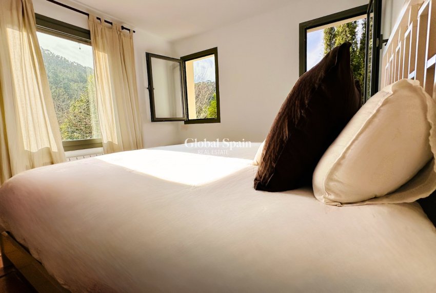 Revente - VILLA -
ESPORLES - optional location detail