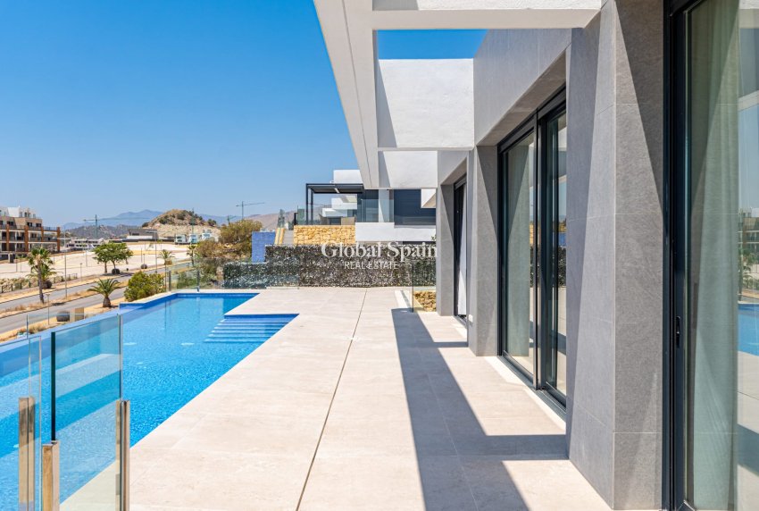 Revente - Villa -
FINESTRAT - Costa Blanca Norte