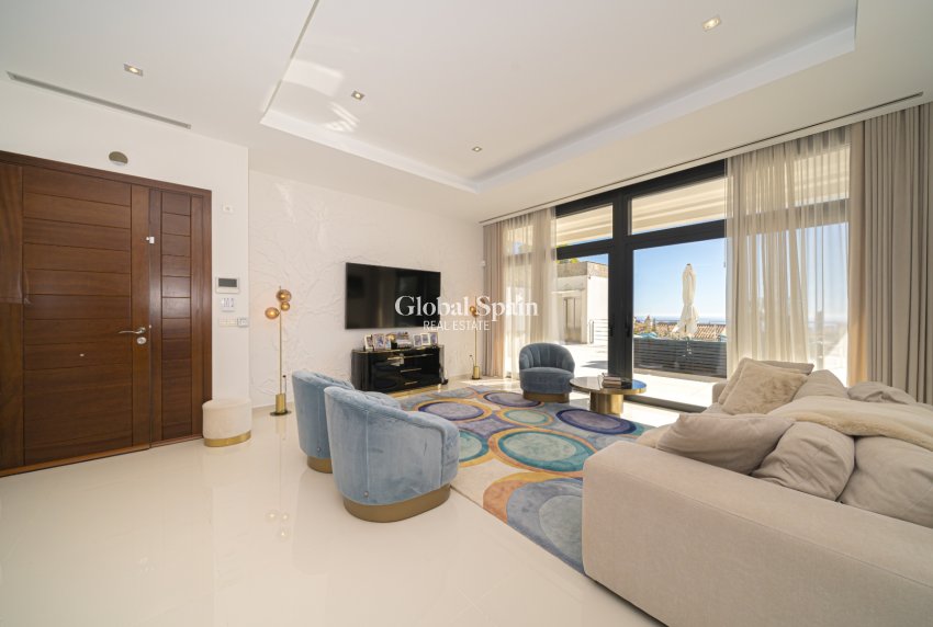 Revente - VILLA -
FINESTRAT - Costa Blanca