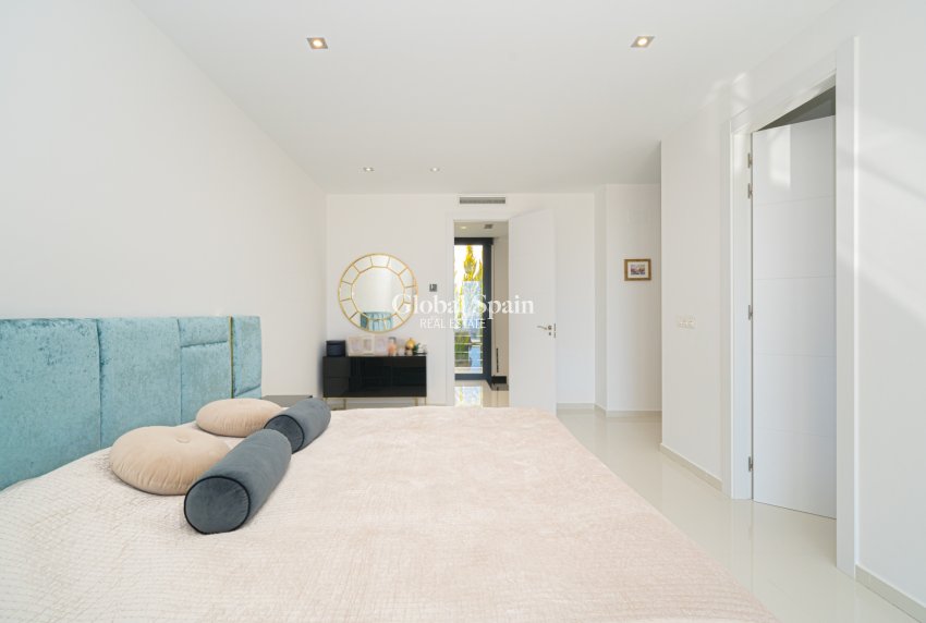 Revente - VILLA -
FINESTRAT - Costa Blanca