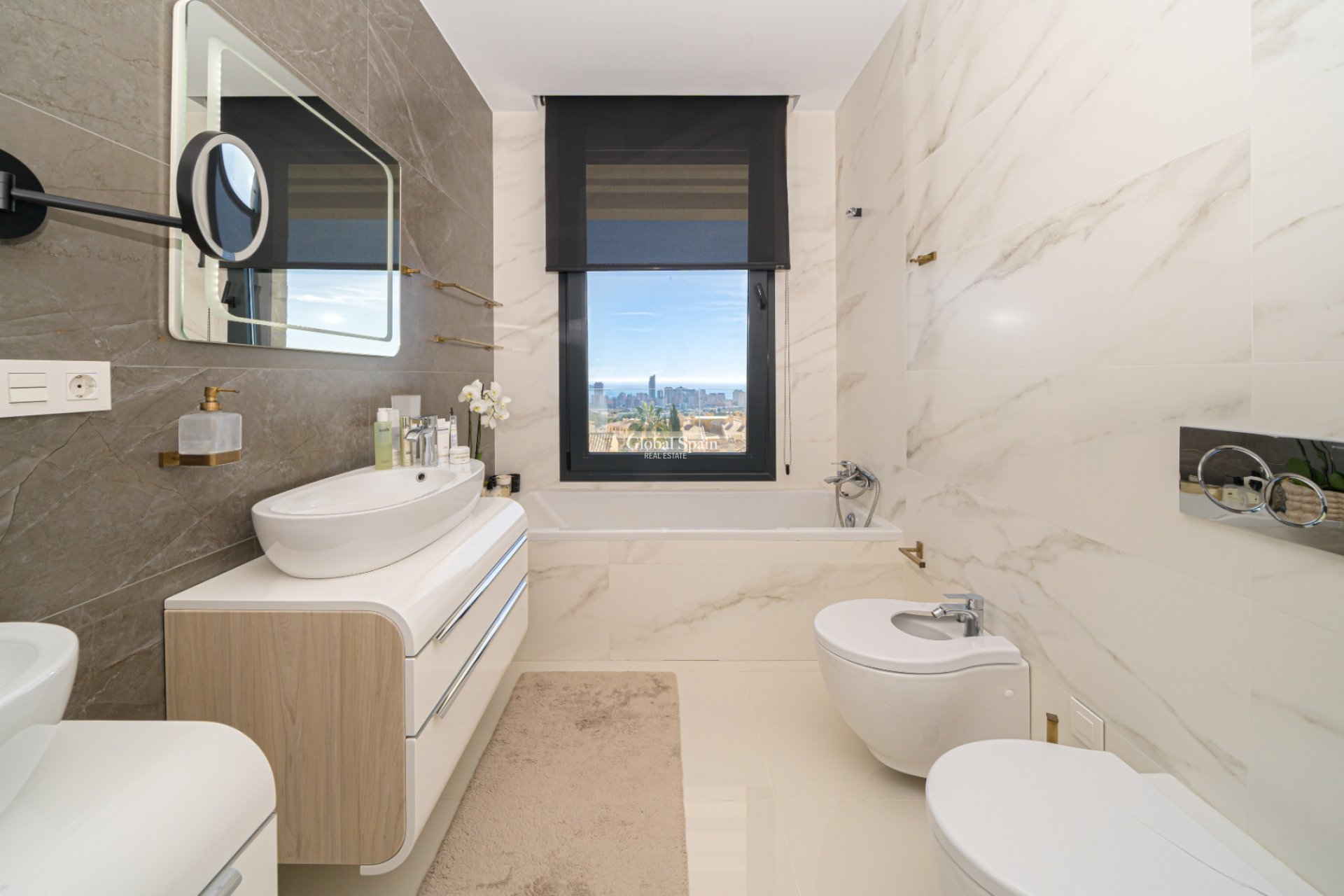 Revente - VILLA -
FINESTRAT - Costa Blanca