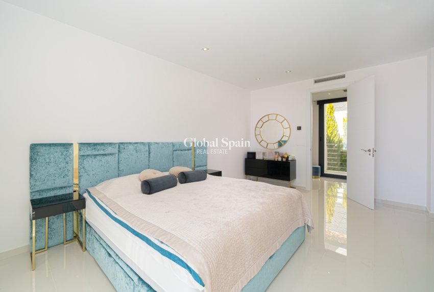 Revente - VILLA -
FINESTRAT - Costa Blanca