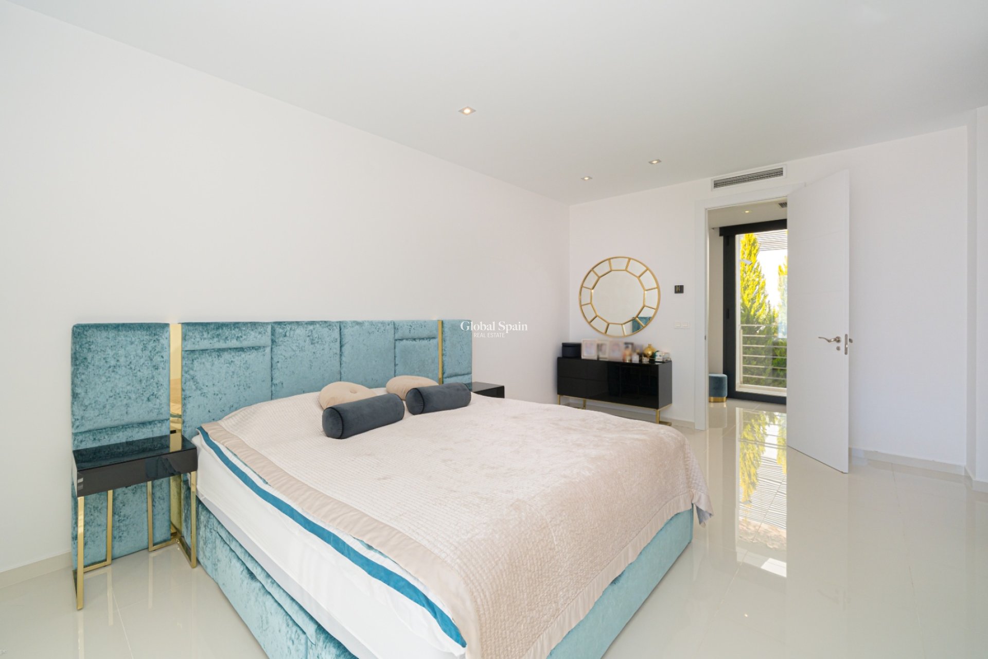 Revente - VILLA -
FINESTRAT - Costa Blanca