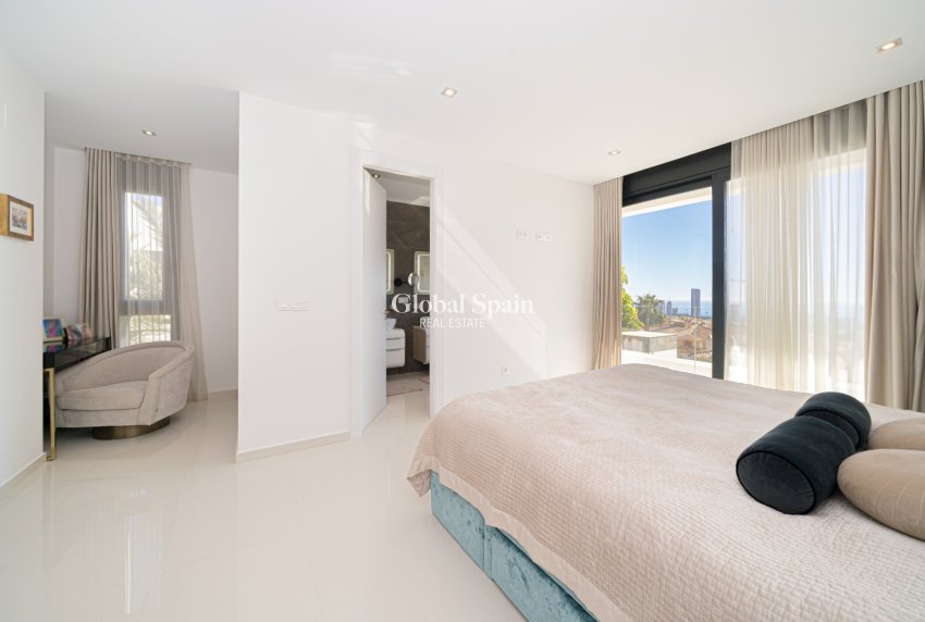 Revente - VILLA -
FINESTRAT - Costa Blanca