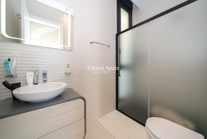 Revente - VILLA -
FINESTRAT - Costa Blanca