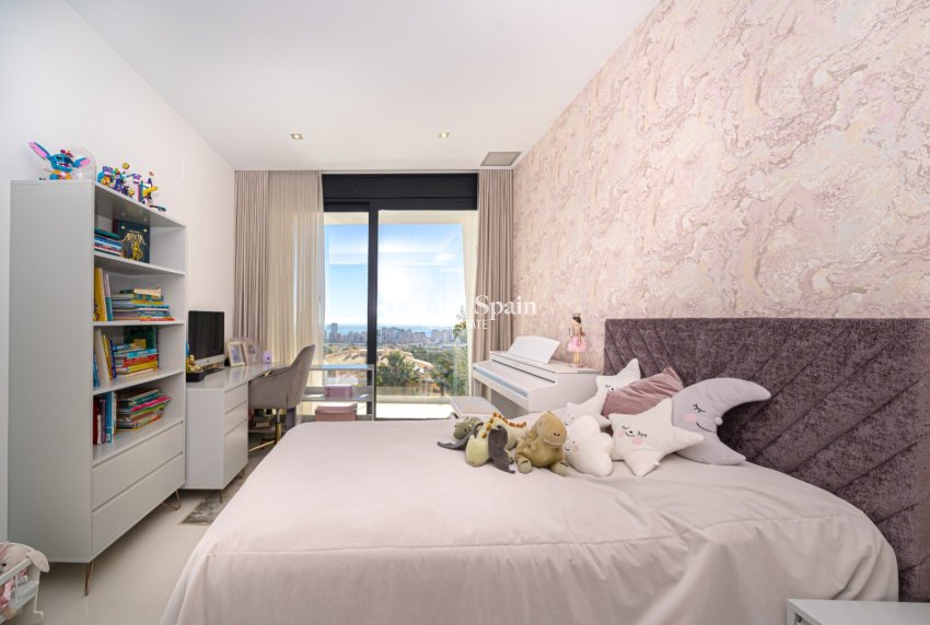 Revente - VILLA -
FINESTRAT - Costa Blanca