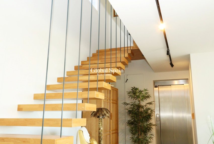 Revente - VILLA -
FINESTRAT - Costa Blanca