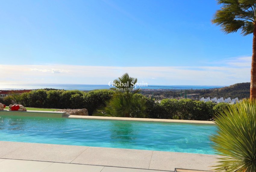 Revente - VILLA -
FINESTRAT - Costa Blanca