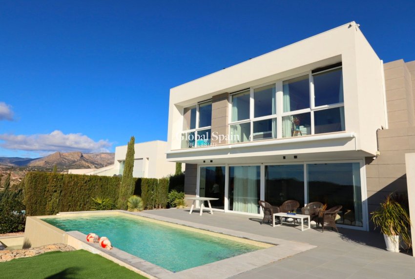 Revente - VILLA -
FINESTRAT - Costa Blanca