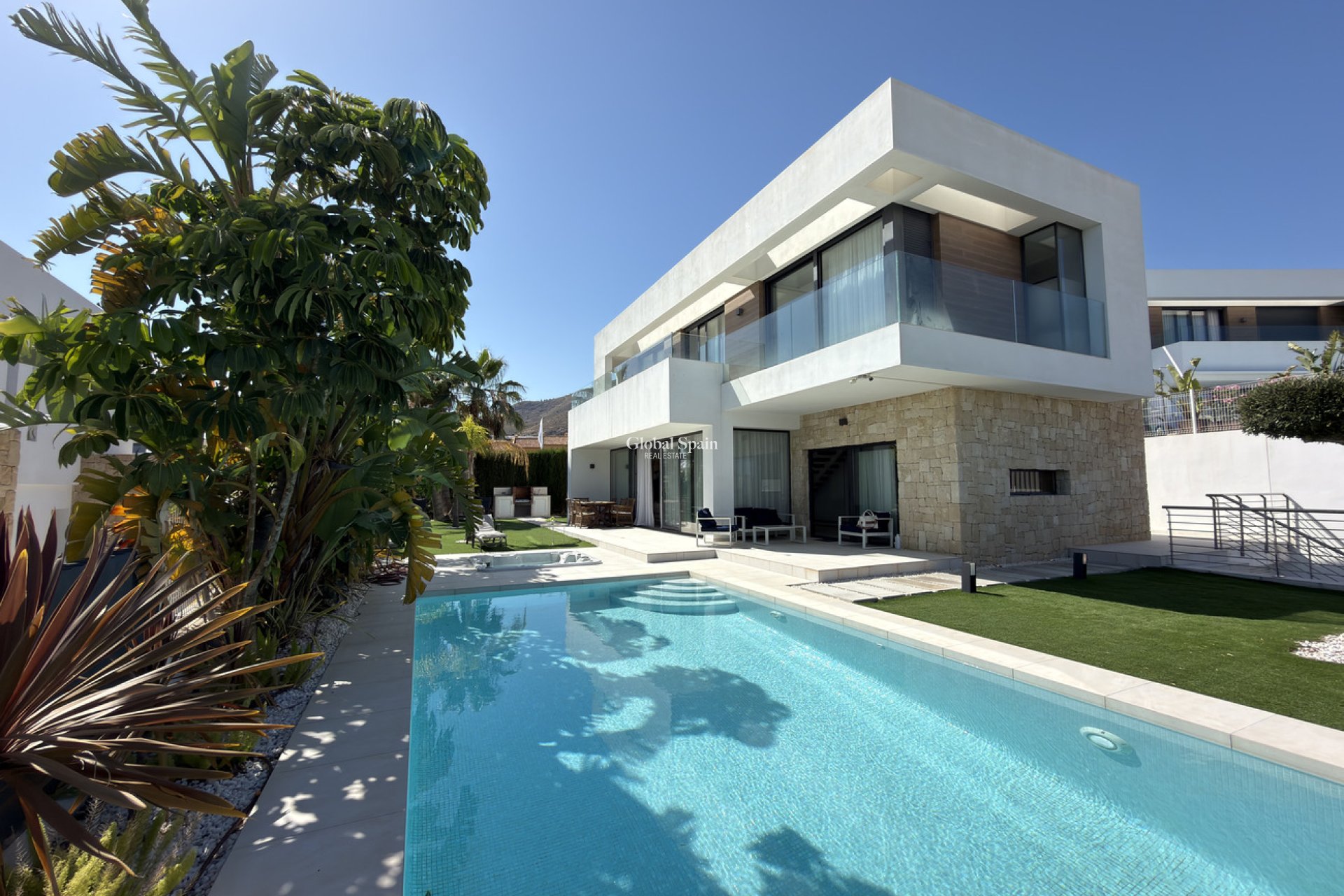 Revente - VILLA -
FINESTRAT - Costa Blanca