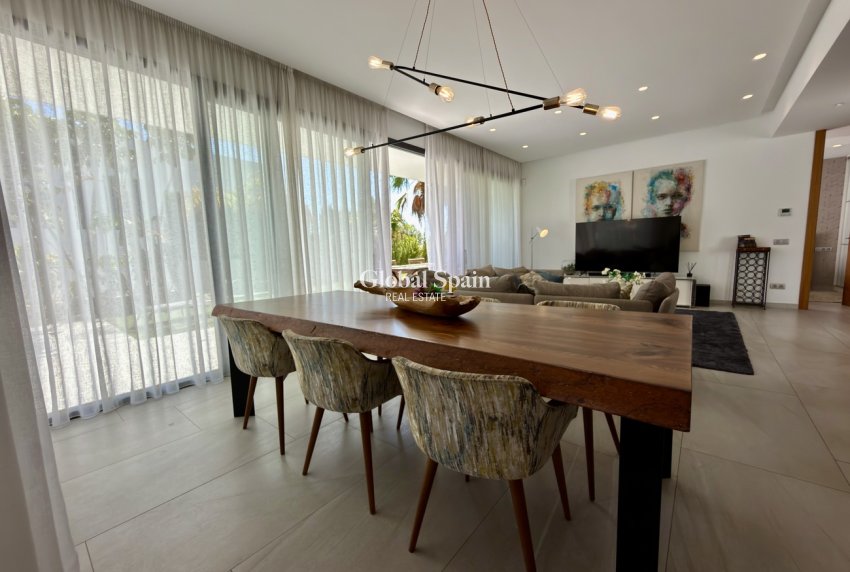 Revente - VILLA -
FINESTRAT - Costa Blanca