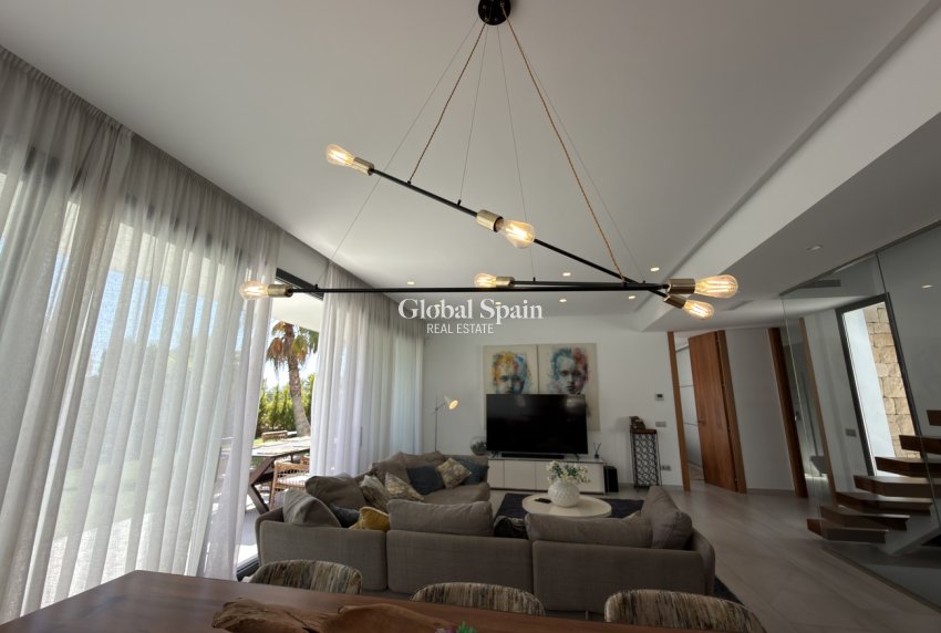 Revente - VILLA -
FINESTRAT - Costa Blanca