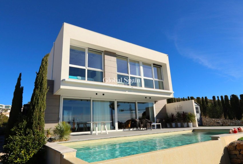 Revente - VILLA -
FINESTRAT - Costa Blanca
