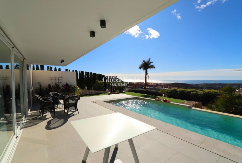 Revente - VILLA -
FINESTRAT - Costa Blanca