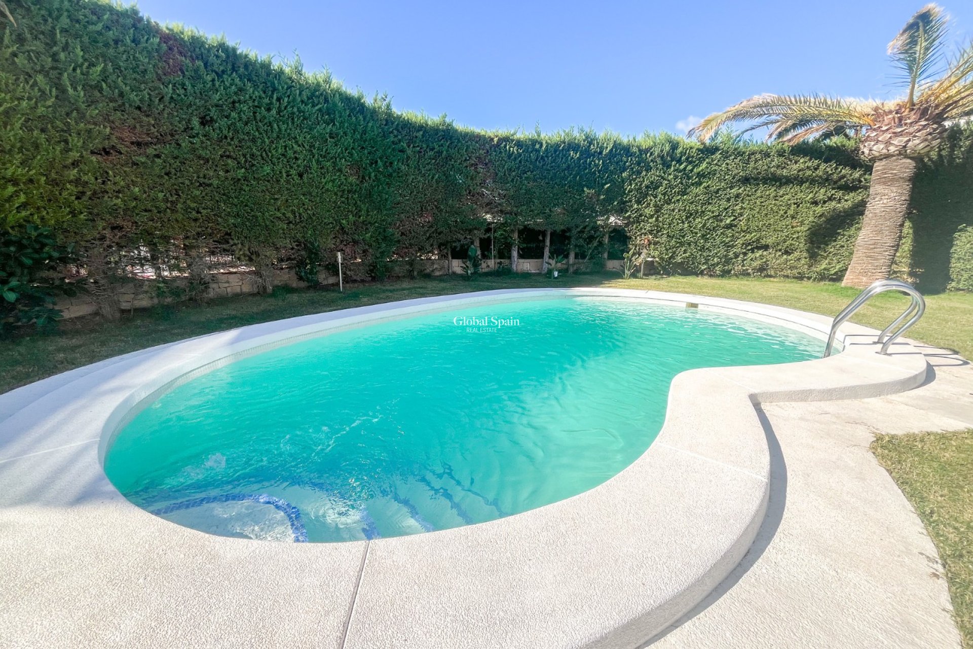 Revente - VILLA -
FINESTRAT