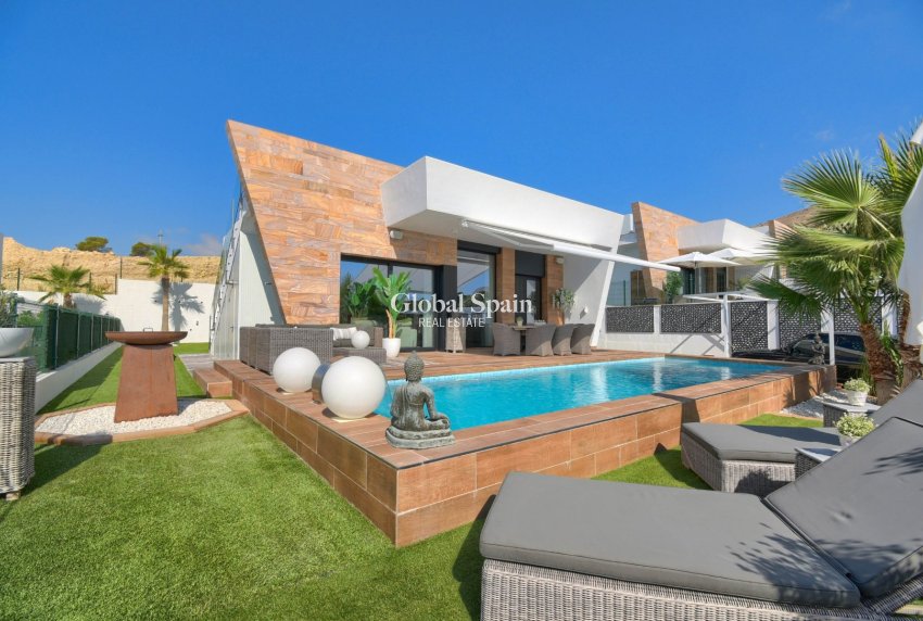 Revente - VILLA -
FINESTRAT