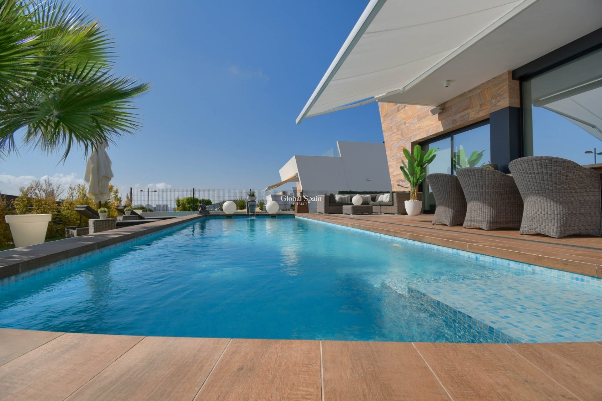 Revente - VILLA -
FINESTRAT