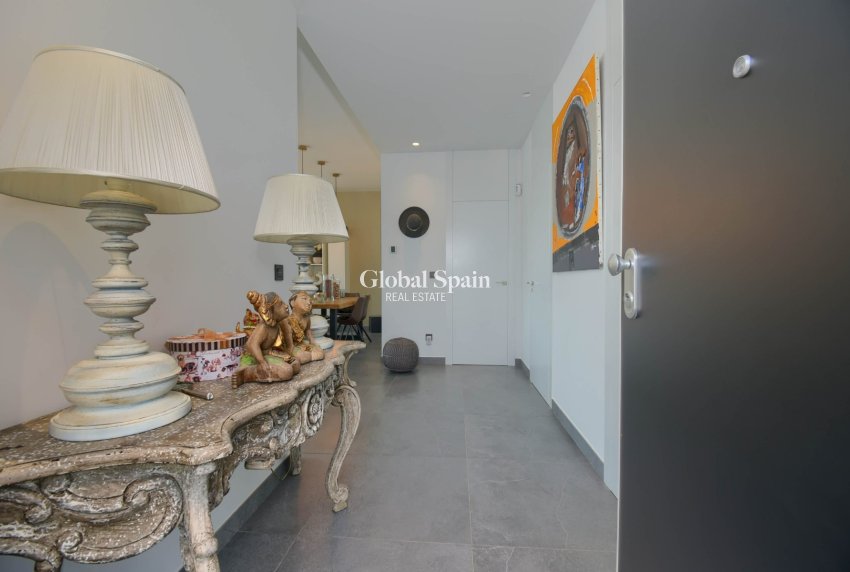 Revente - VILLA -
FINESTRAT