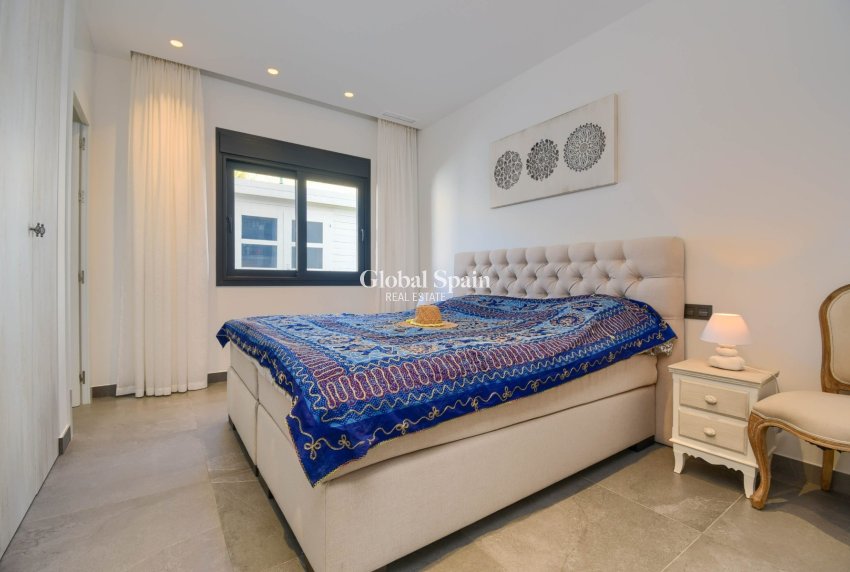 Revente - VILLA -
FINESTRAT