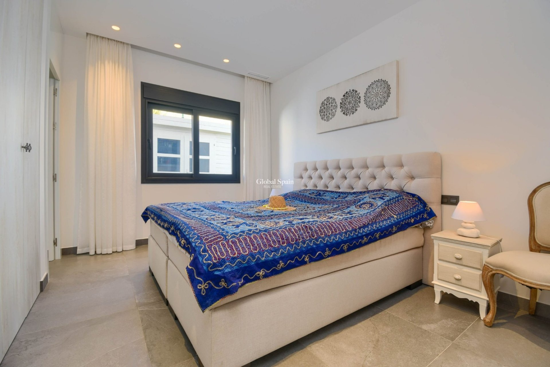 Revente - VILLA -
FINESTRAT