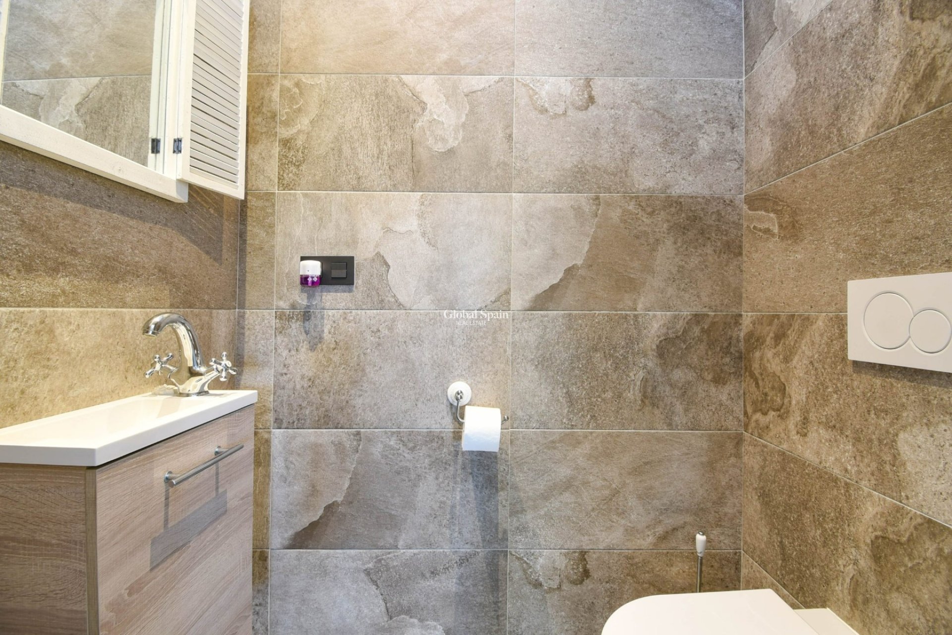 Revente - VILLA -
FINESTRAT