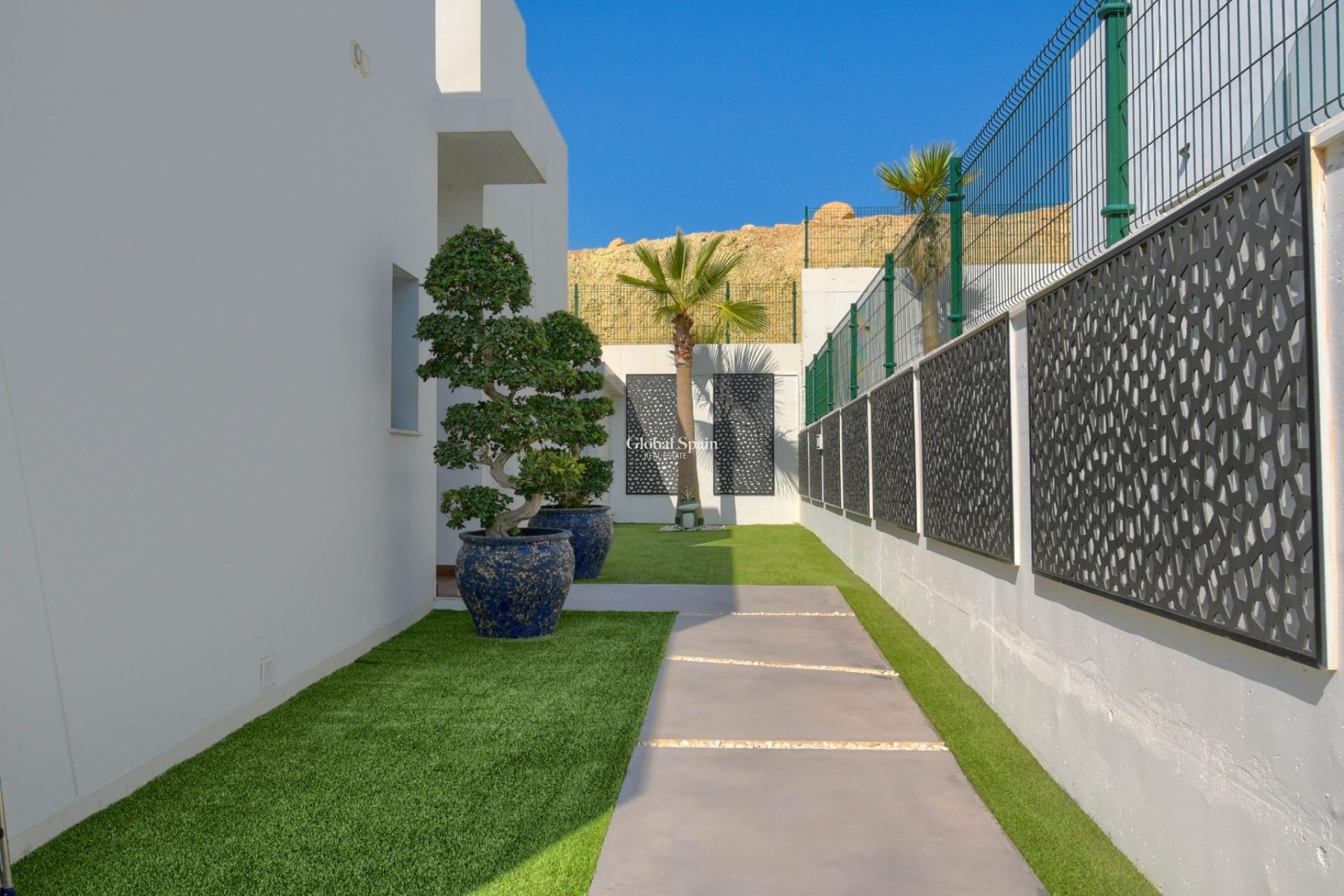 Revente - VILLA -
FINESTRAT