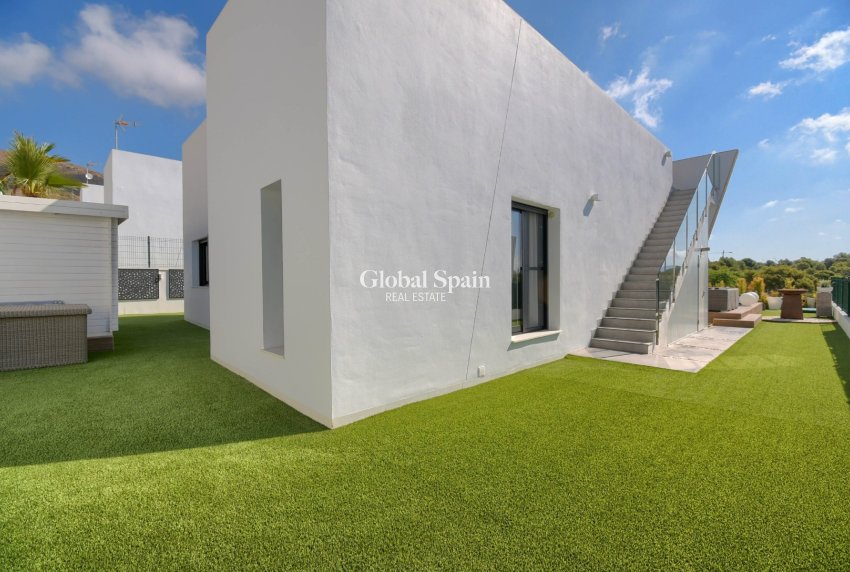 Revente - VILLA -
FINESTRAT