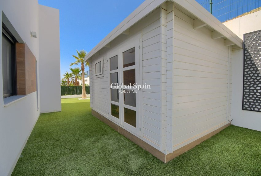 Revente - VILLA -
FINESTRAT