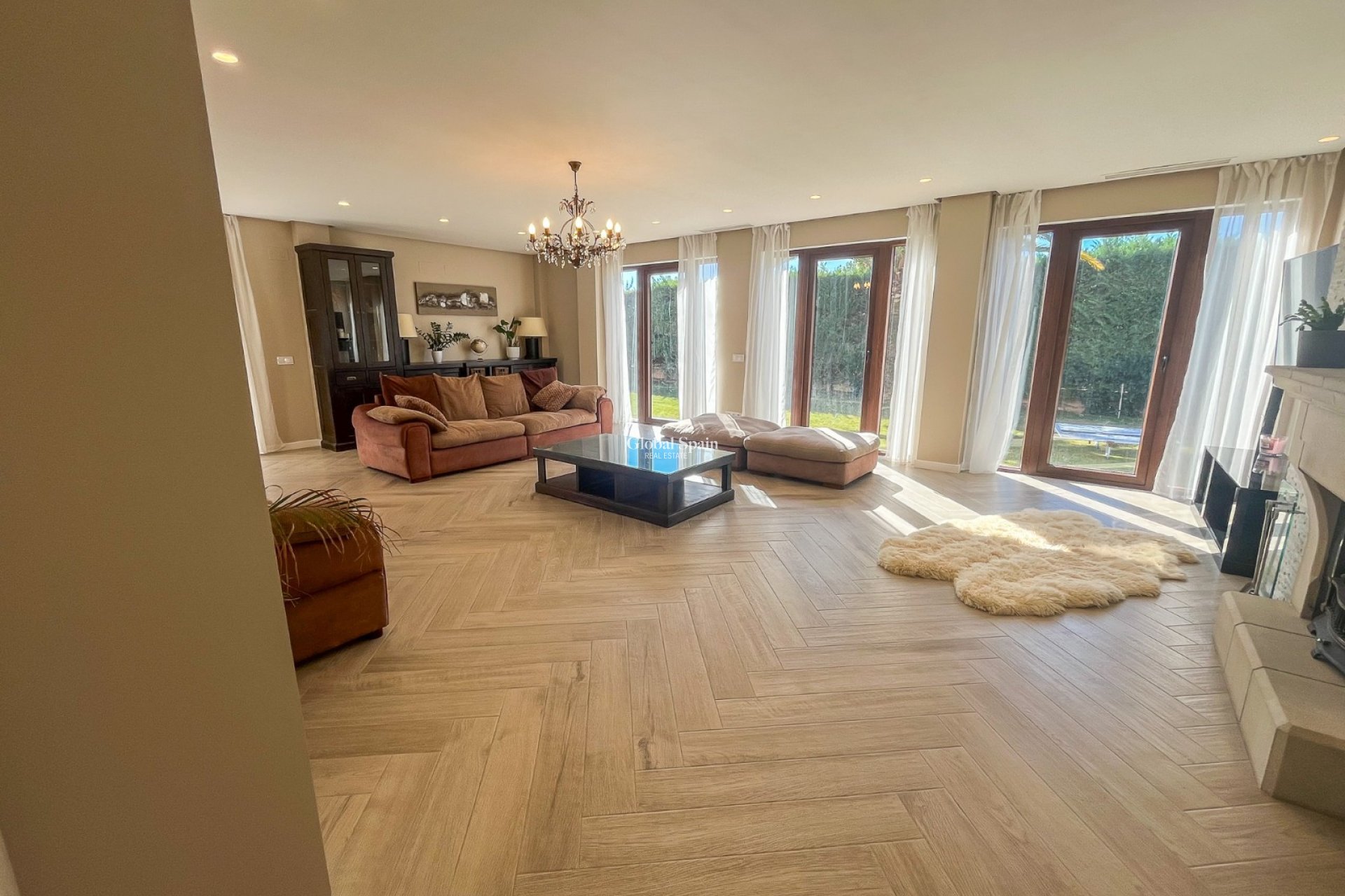 Revente - VILLA -
FINESTRAT