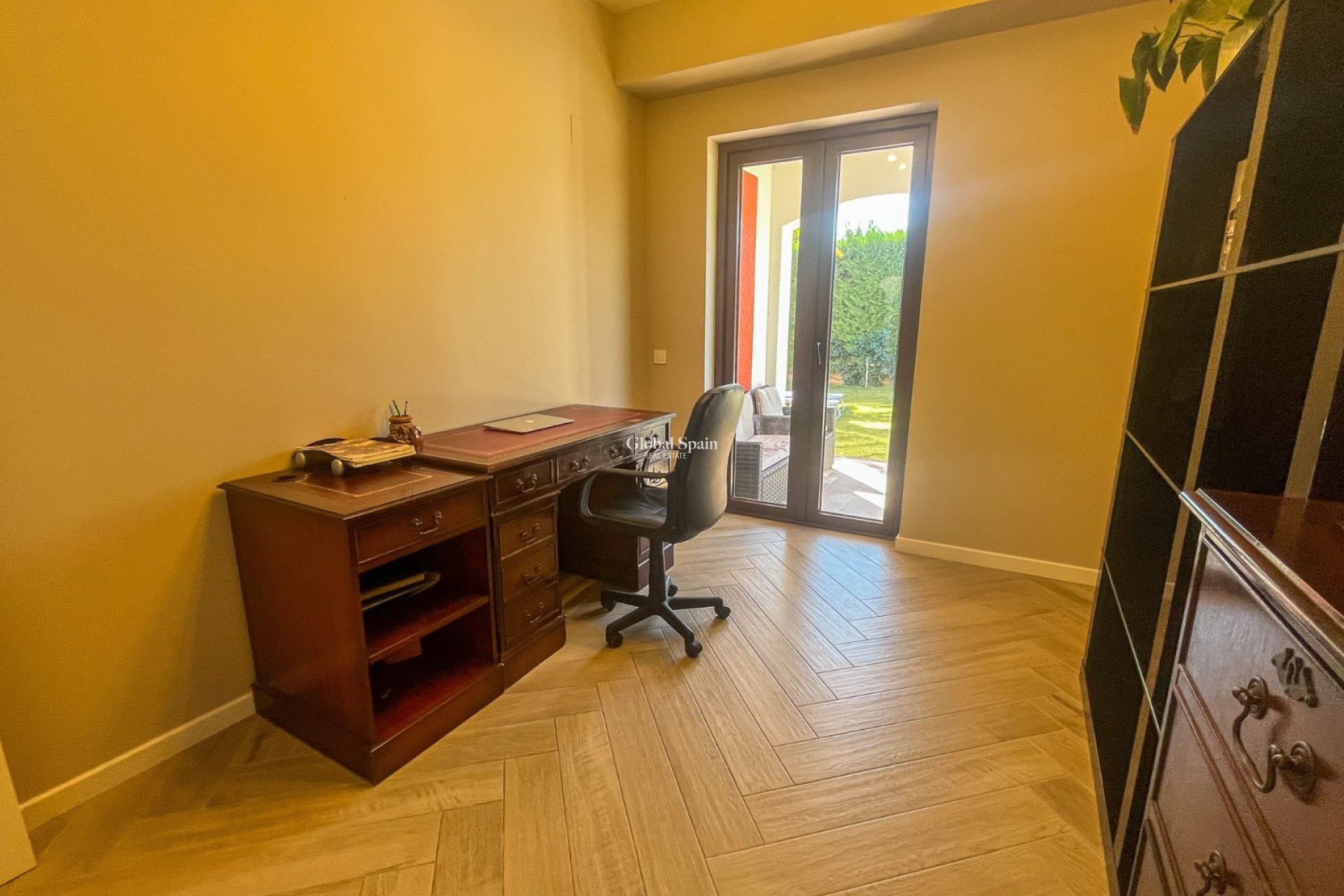 Revente - VILLA -
FINESTRAT