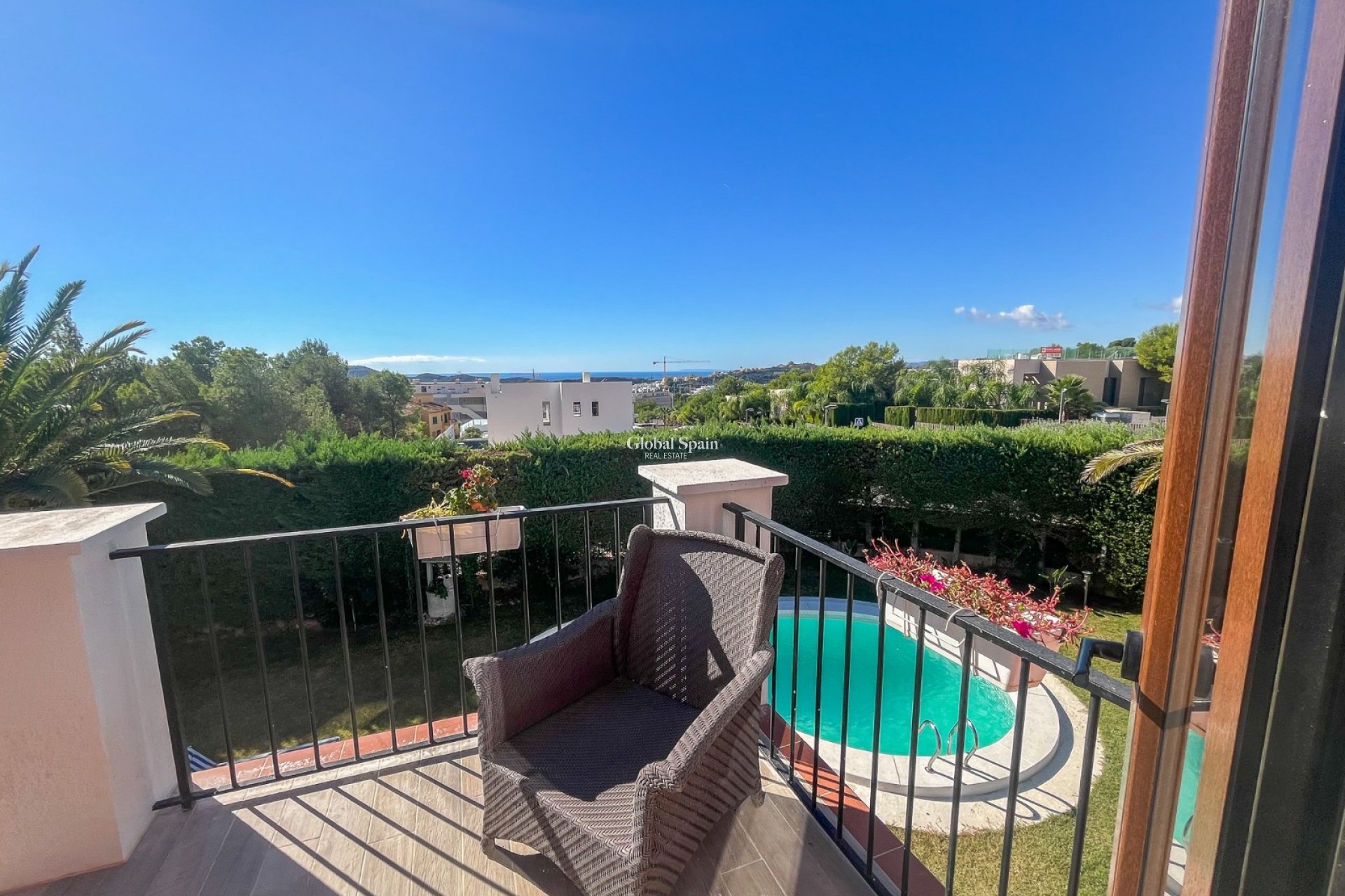 Revente - VILLA -
FINESTRAT