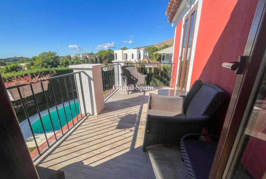 Revente - VILLA -
FINESTRAT