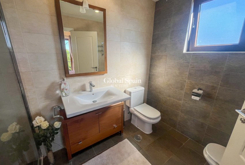 Revente - VILLA -
FINESTRAT