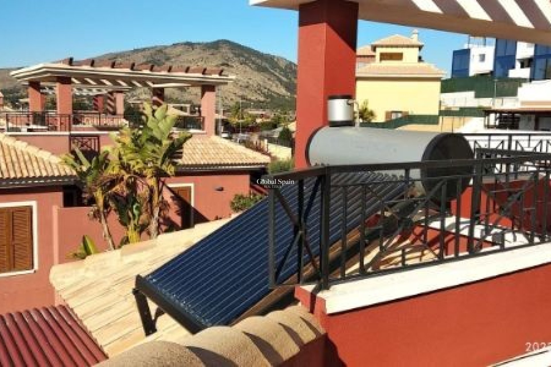 Revente - VILLA -
FINESTRAT