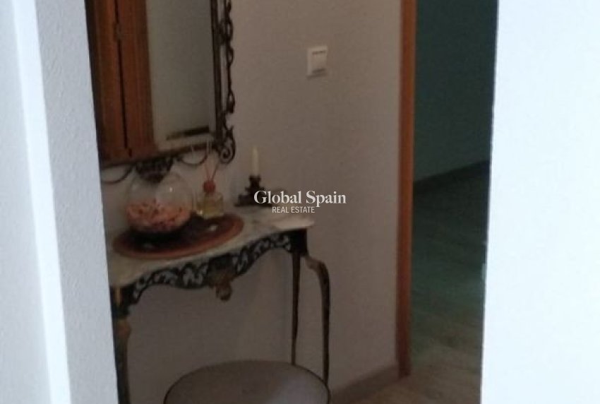 Revente - VILLA -
FINESTRAT
